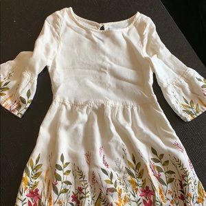 Girls floral dress, size 6-7